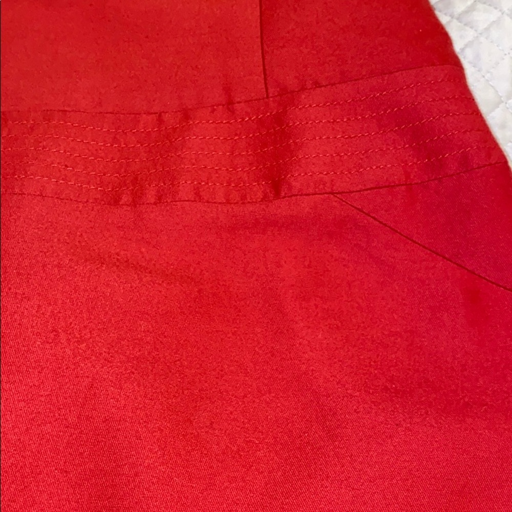 MaxAzria HOST PICK!!! size 4 Lovely! - Picture 5 of 6